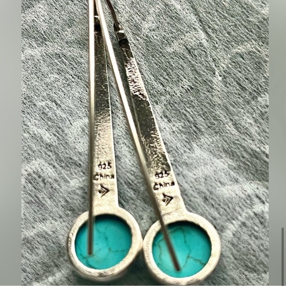 Silpada Vintage Hammered
Sterling Silver & Turquoise Earrings - Picture 6 of 7